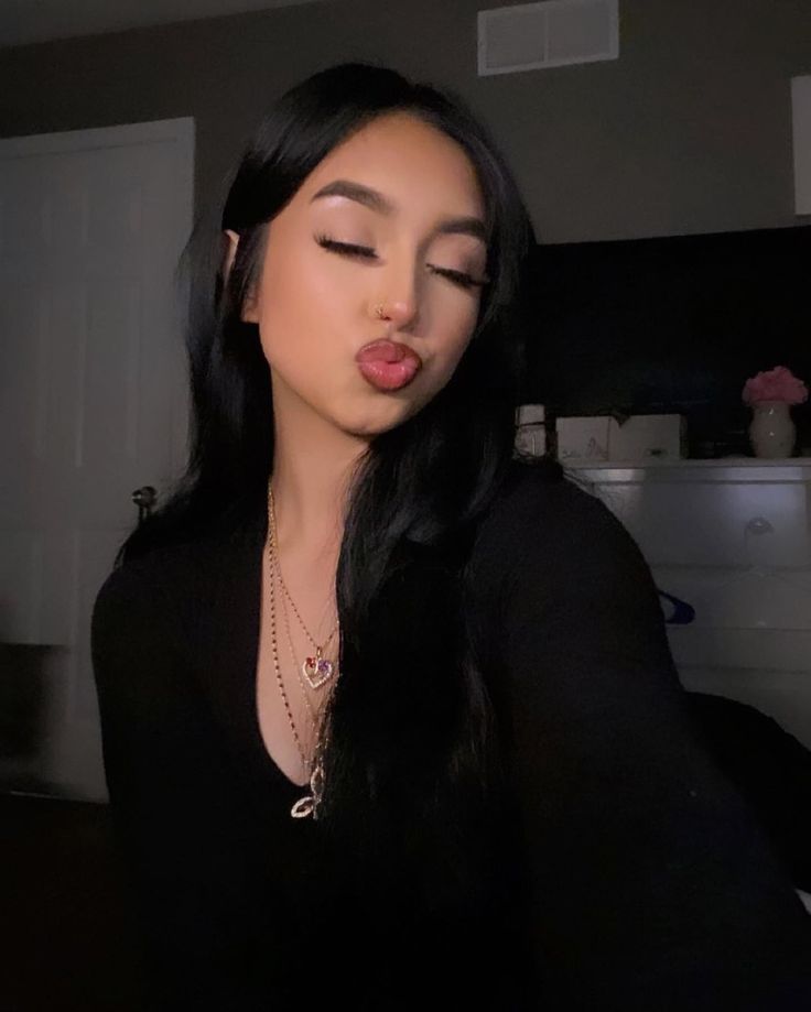 files/Hair_Makeup.jpg